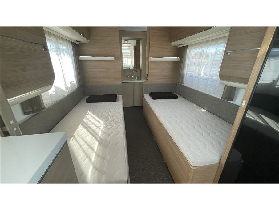 Adria Adora 572 UT